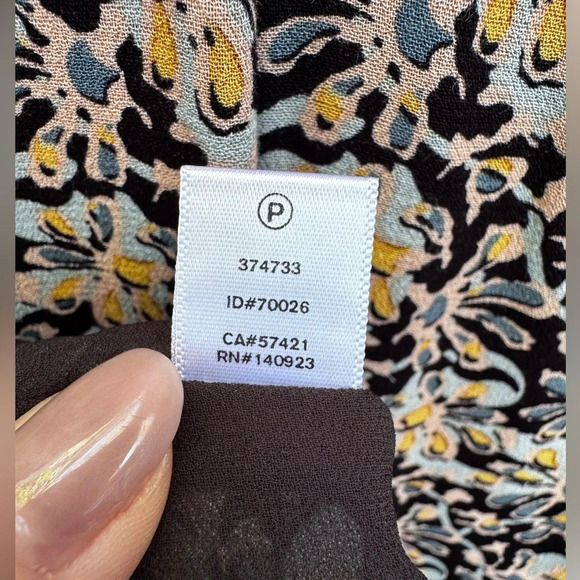 NWT Loft long sleeve floral tie-waist dress, v-neck collar, size small - Picture 16 of 16